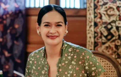 Donna Harun, Aktris Cantik Era 90-an yang Masih Awet Muda di Usia 58 Tahun