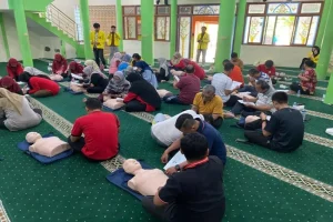 FKM UI Gelar Pelatihan K3 dan Kesiapsiagaan Kebakaran untuk Guru SMPN 107 Jakarta