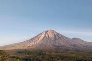Jalur Pendakian Gunung Semeru Tutup Mulai 7 Agustus, Pendaki Wajib Turun Sebelum Jam Ini