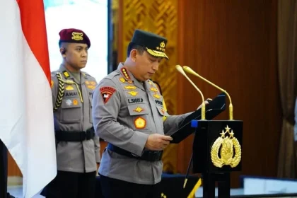 Kapolri Lantik Kakorlantas dan 6 Kapolda Baru