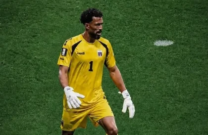 Kiper Tanjung Verde Vozinha Mengubah Permainan Internasional dengan Keahlian Uniknya