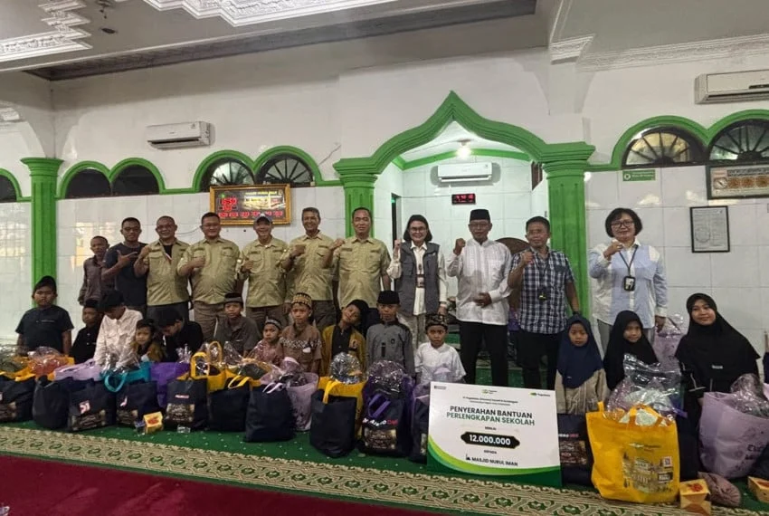 Komunitas Pajero One Santuni Puluhan Anak Yatim di Daerah