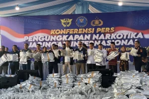 Modus Penyelundupan 3,37 Ton Narkoba Cannabionid di Gresik Terungkap
