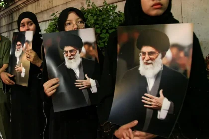 Pemimpin Dunia Hadiri Pemakaman Ali Khamenei dengan Antusiasme Masyarakat