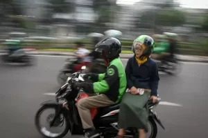 Respons Arahan Presiden, Gojek dan Grab Pangkas Potongan Aplikasi Jadi Maksimal 8 Persen