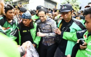 Teddy Gusnaidi: Tangisan Tukang Ojek untuk Nadiem Masuk Ranah Infotainment