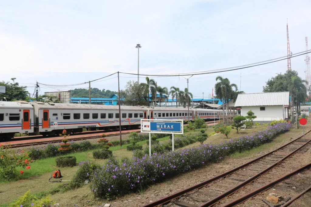 Tiga Stasiun Kereta Api Menghubungkan Pelabuhan dengan 3,88 Juta Penumpang