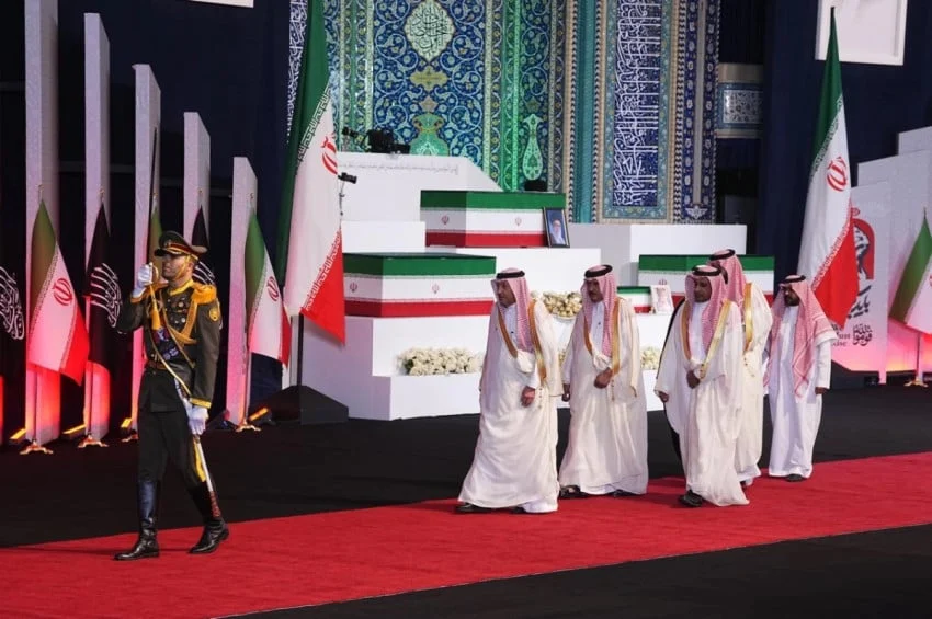 Wakil Menlu Arab Saudi dan Keluarga Nasrallah Hadiri Pemakaman Khamenei